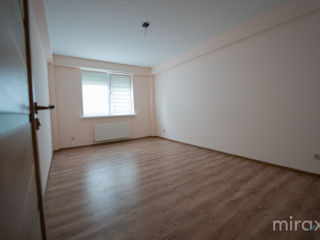 Apartament cu 3 camere, 80 m², Buiucani, Chișinău foto 6