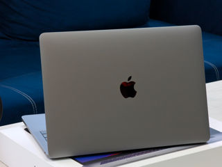 MacBook Pro 13 Retina 2019 (Core i5 8279u/8Gb Ram/128Gb SSD/Iris Graphics/144 Cycles/13.3" Retina) foto 10