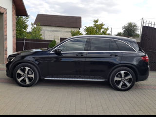 Mercedes GLC foto 3