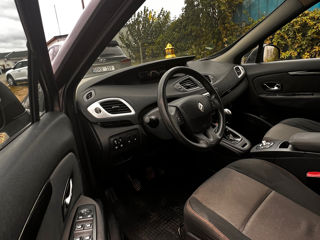 Renault Grand Scenic foto 3