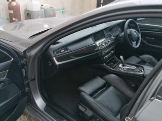 BMW 5 Series foto 6