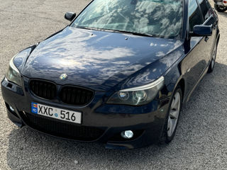 BMW 5 Series foto 4