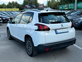 Peugeot 2008 foto 7