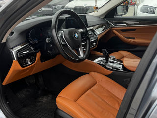 BMW 5 Series foto 11