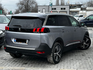 Peugeot 5008 foto 3