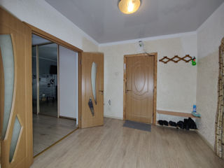 Apartament cu 4 camere, 97 m², Botanica, Chișinău foto 5