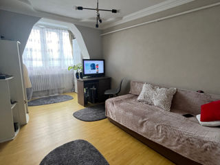 Apartament cu 3 camere, 65 m², Periferie, Fălești foto 7