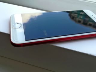 iPhone 7 Red, 256Gb, Rețeaua nu merge! foto 6