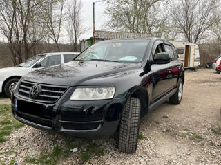 Volkswagen Touareg foto 1