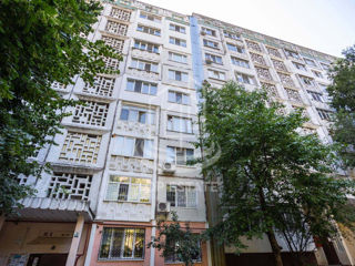 Apartament cu 2 camere, 52 m², Buiucani, Chișinău foto 15