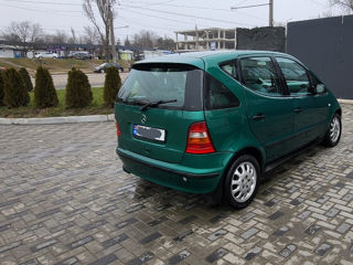 Mercedes A-Class foto 5