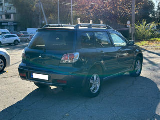 Mitsubishi Outlander foto 4