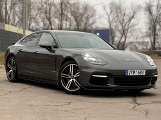 Porsche Panamera foto 2