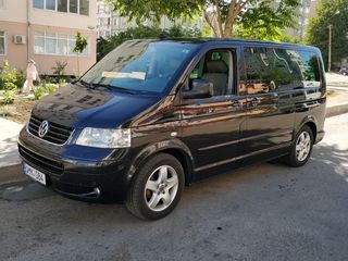 Volkswagen Multivan foto 1