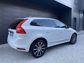 Volvo XC60 foto 3