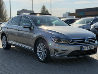 Volkswagen Passat foto 2