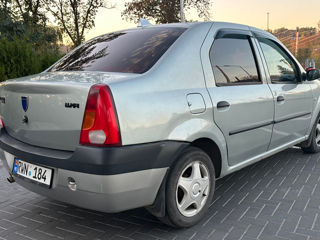 Dacia Logan foto 4