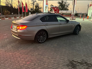 BMW 5 Series foto 3