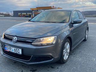 Volkswagen Jetta foto 2