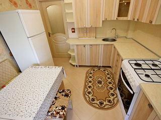 Chirie! Apartament cu 2 odai, 47 m2, Buiucani, str. N. Costin. Euroreparație! foto 6