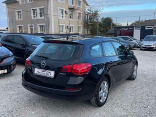 Opel Antara foto 3