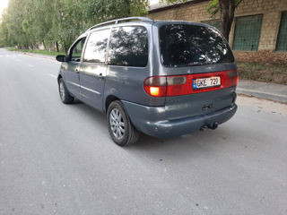 Ford Galaxy foto 7