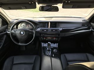 BMW 5 Series foto 8