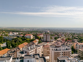 Apartament cu 4 camere, 160 m², Durlești, Chișinău foto 7