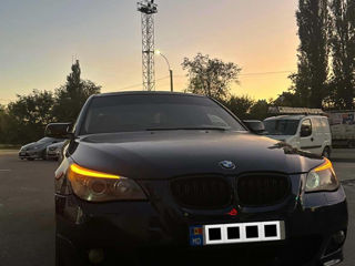 BMW 5 Series foto 10