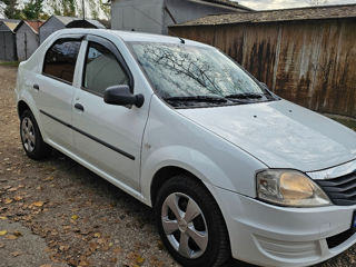 Dacia Logan foto 3