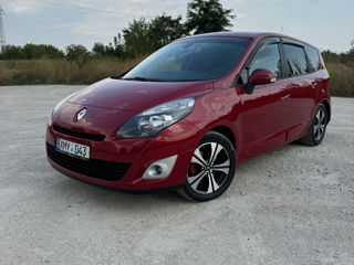 Renault Grand Scenic foto 1