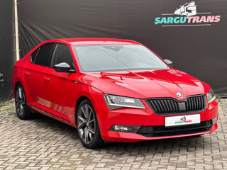 Skoda Superb foto 1