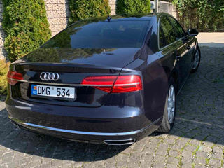 Audi A8 foto 2