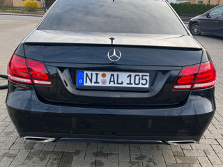 Mercedes E-Class foto 8