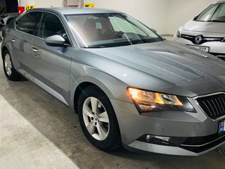 Skoda Superb foto 6