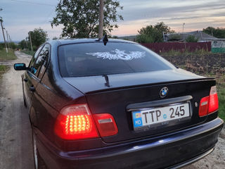 BMW 3 Series foto 6