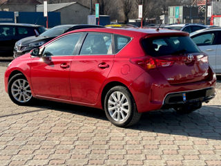 Toyota Auris foto 3