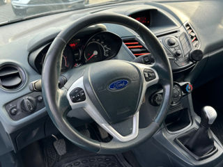 Ford Fiesta foto 11