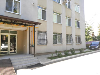 Apartament cu 2 camere, 40 m², Botanica, Chișinău foto 5