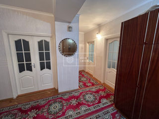 Apartament cu 3 camere, 82 m², Centru, Chișinău foto 3