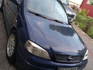 Opel Astra foto 2
