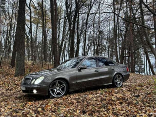 Mercedes E-Class foto 8