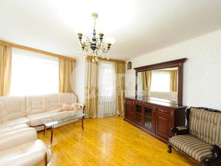 Apartament 4 camere, 110 mp, reparat și mobilat, bd. Moscovei 290 € foto 1