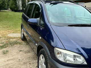 Opel Zafira foto 3