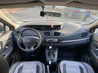 Renault Scenic foto 8