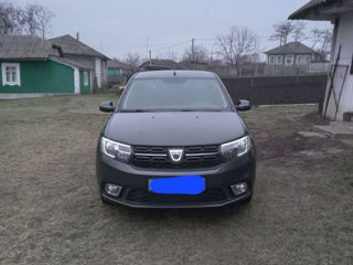 Dacia Logan foto 1