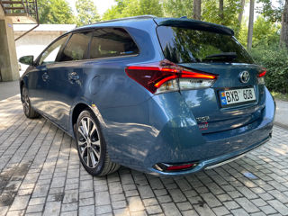 Toyota Auris foto 4