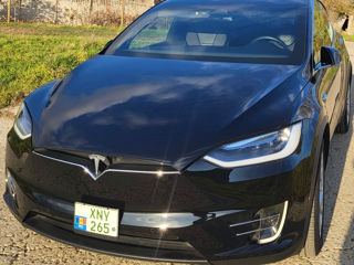 Tesla Model X foto 3