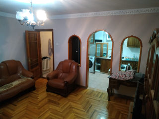 Apartament cu 3 camere, 100 m², Botanica, Chișinău foto 9