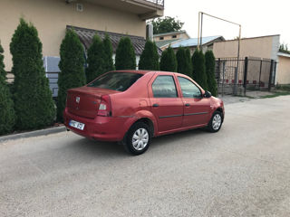 Dacia Logan foto 4